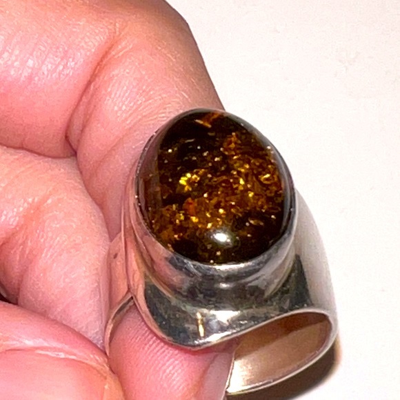 Orange Baltic Amber and Sterling Silver Ring - Picture 8 of 10